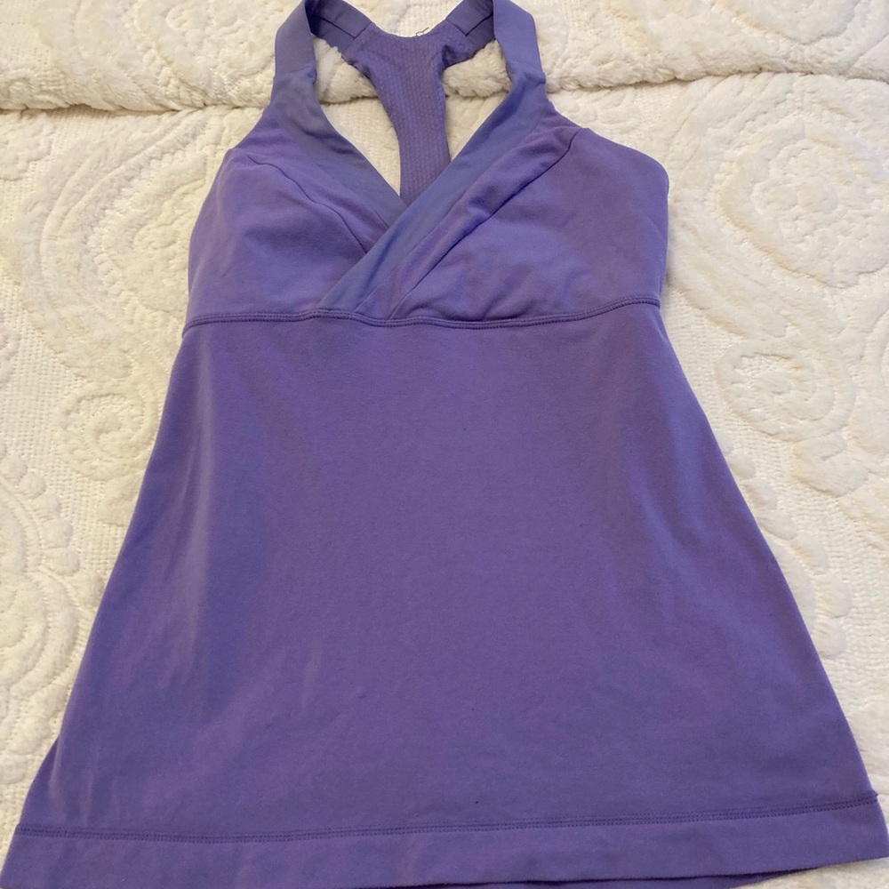 Lululemon workout top